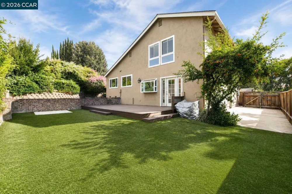 1325 New Hampshire Dr Concord, CA 94521