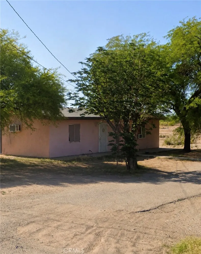 1266 E 14th Blythe, CA 92225