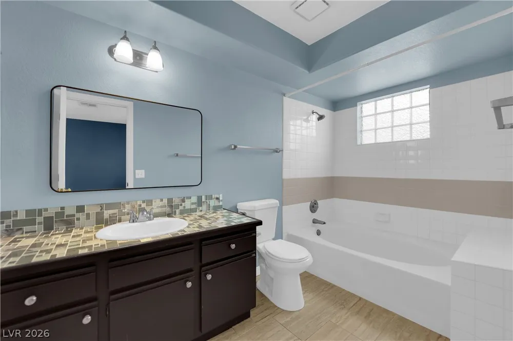 6836 Elm Creek Drive #201 Las Vegas, NV 89108