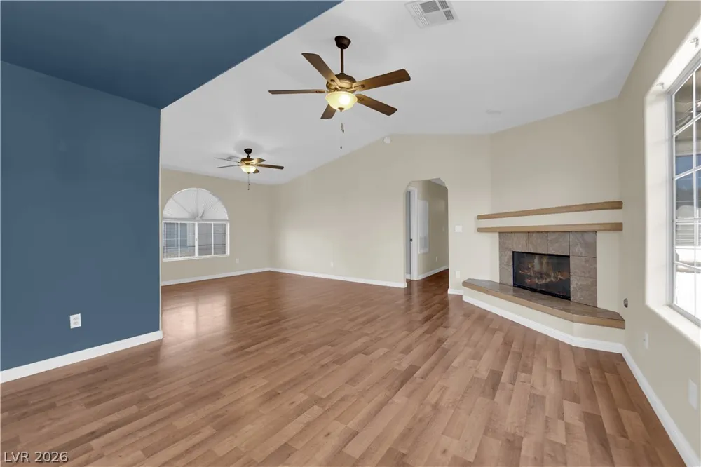 6836 Elm Creek Drive #201 Las Vegas, NV 89108