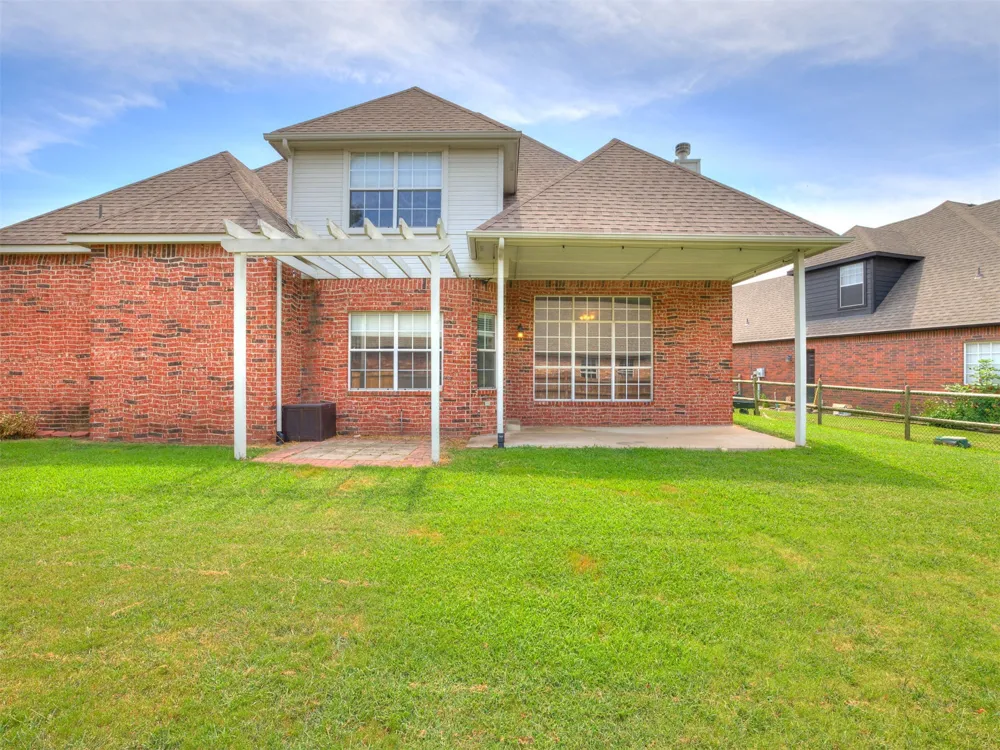 3220 Oak Avenue Broken Arrow, OK 74012