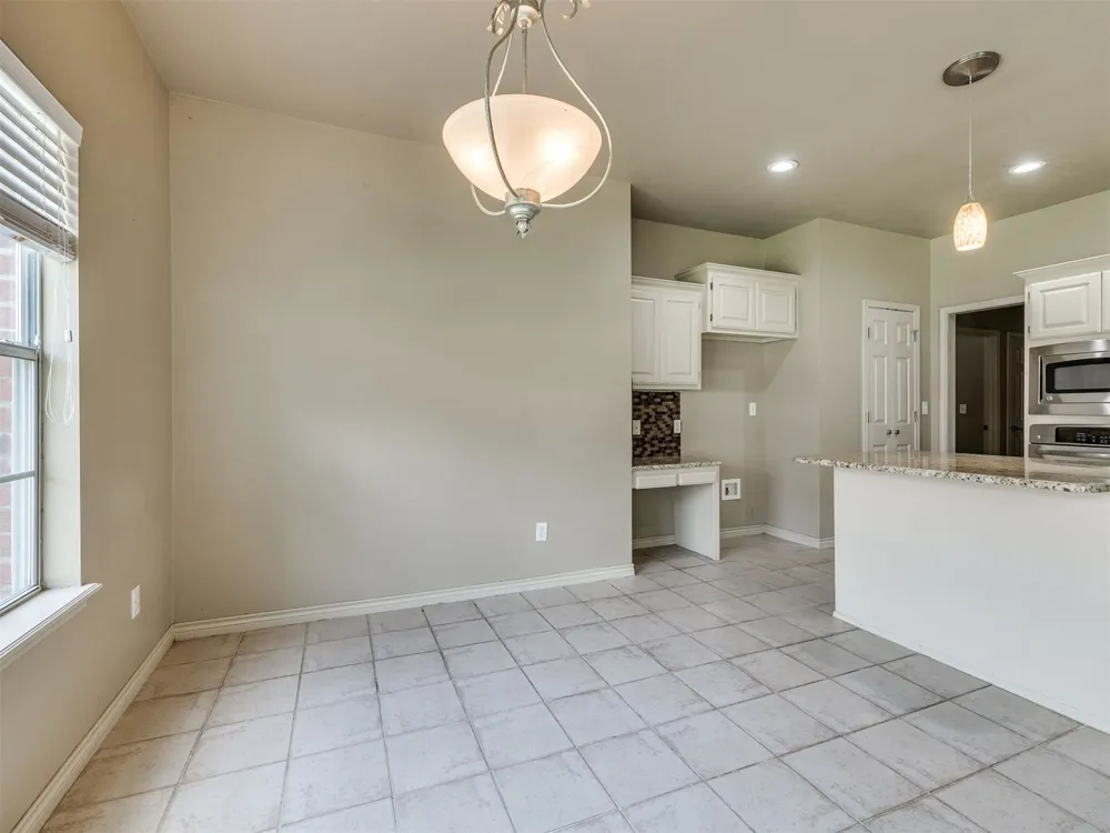 3220 Oak Avenue Broken Arrow, OK 74012