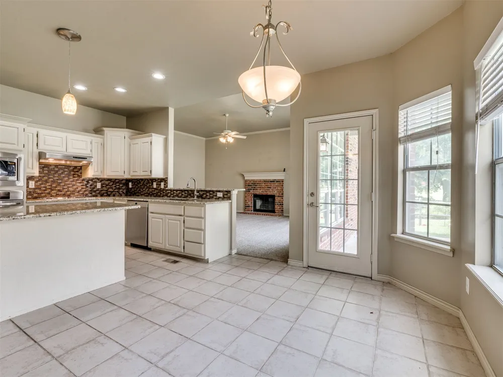 3220 Oak Avenue Broken Arrow, OK 74012