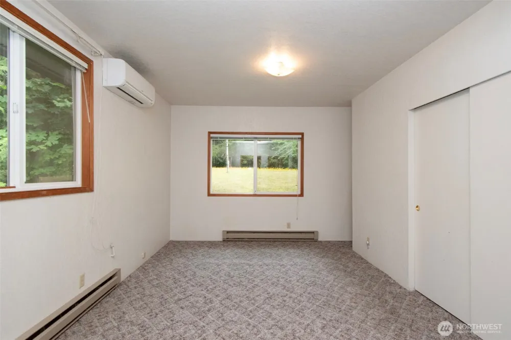 572 Dodger Lane Port Angeles, WA 98363