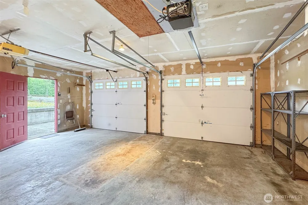 572 Dodger Lane Port Angeles, WA 98363