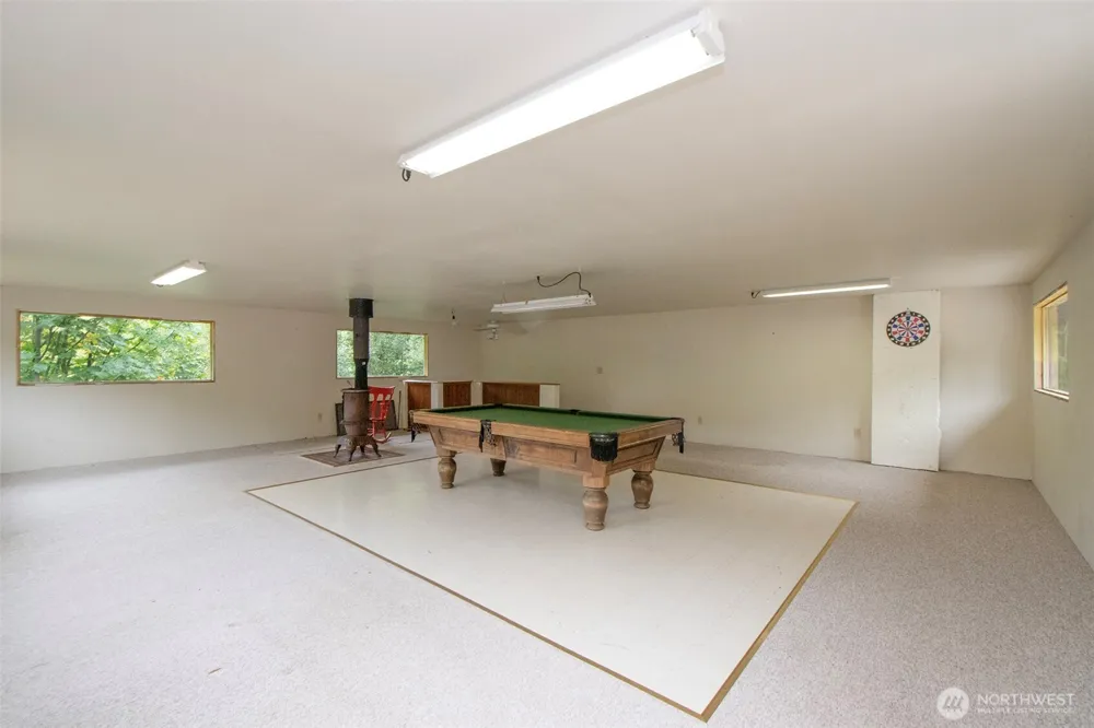 572 Dodger Lane Port Angeles, WA 98363