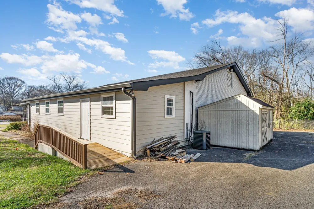 2597 Whites Creek Pike Nashville, TN 37207