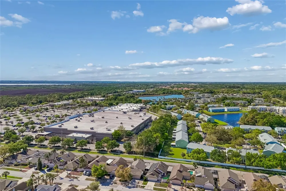 7123 SILVERMILL DRIVE Tampa, FL 33635