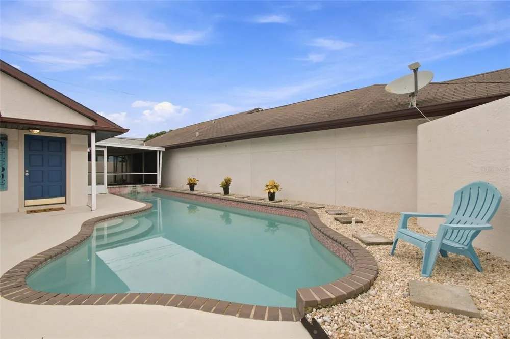 7123 SILVERMILL DRIVE Tampa, FL 33635