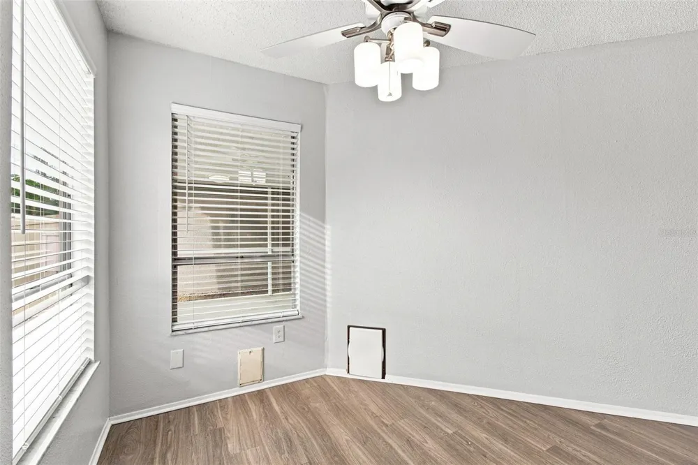 7123 SILVERMILL DRIVE Tampa, FL 33635