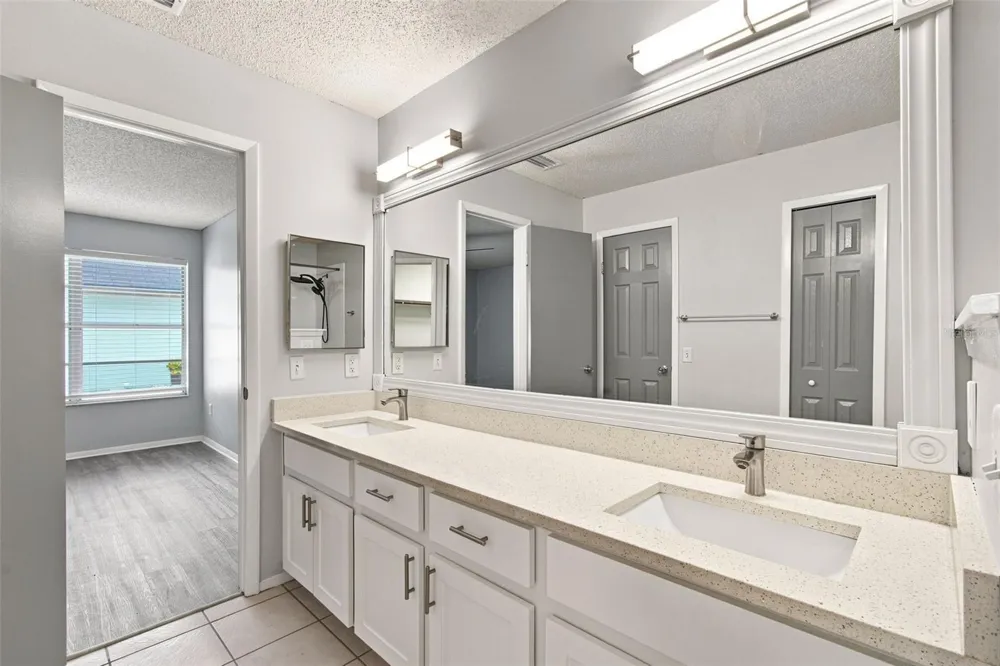7123 SILVERMILL DRIVE Tampa, FL 33635