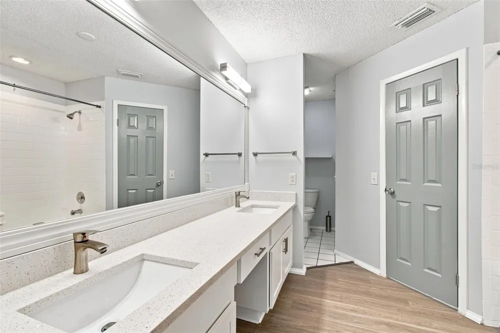 7123 SILVERMILL DRIVE Tampa, FL 33635