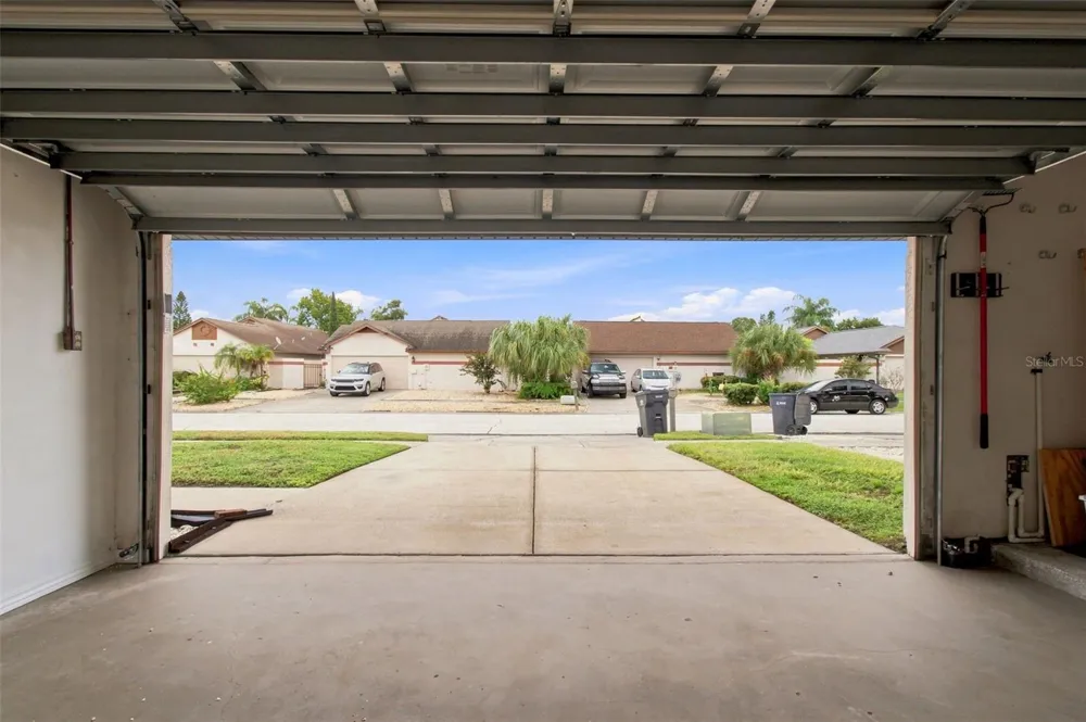 7123 SILVERMILL DRIVE Tampa, FL 33635