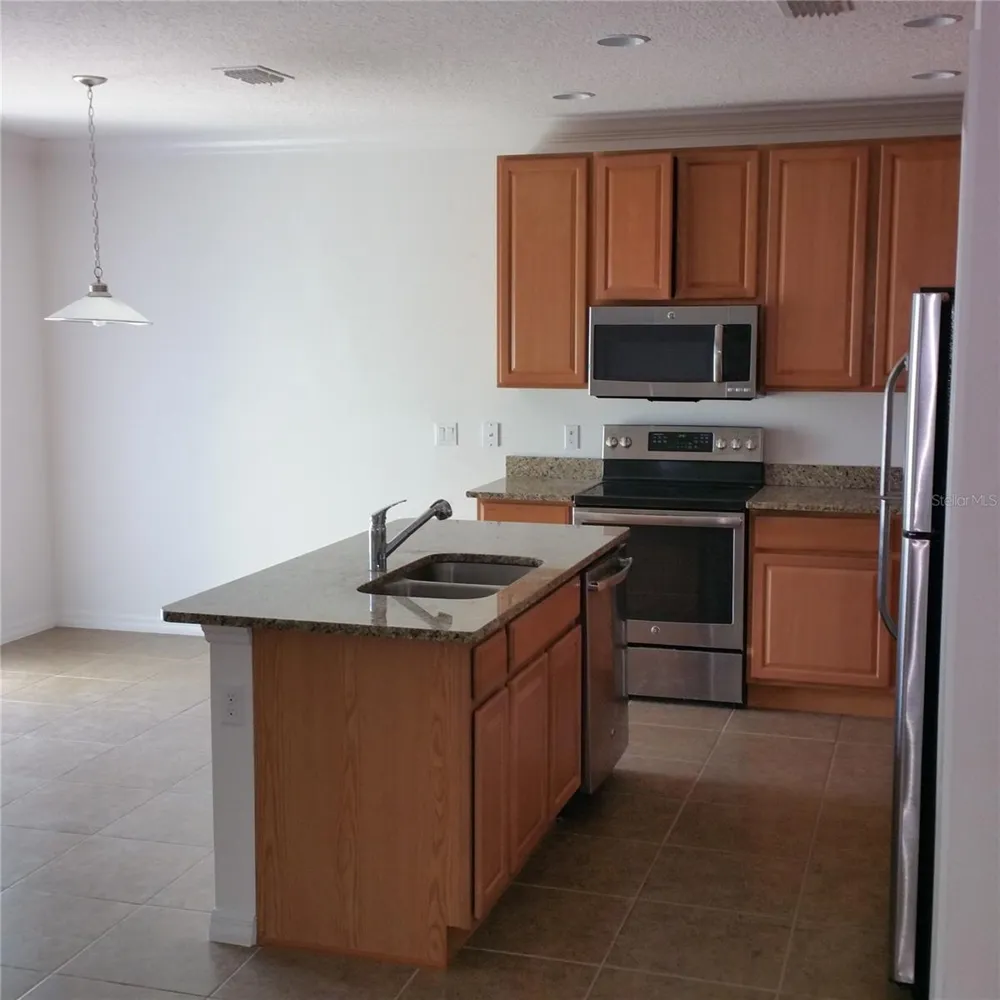 2210 ANOKA WAY Leesburg, FL 34748