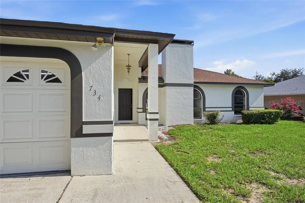 734 LAMP POST LANE Lakeland, FL 33809