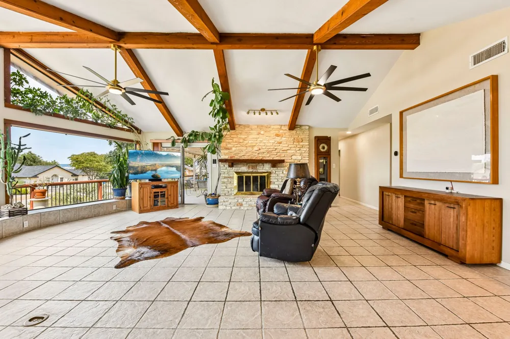 20923 Oak Dale Drive Lago Vista, TX 78645