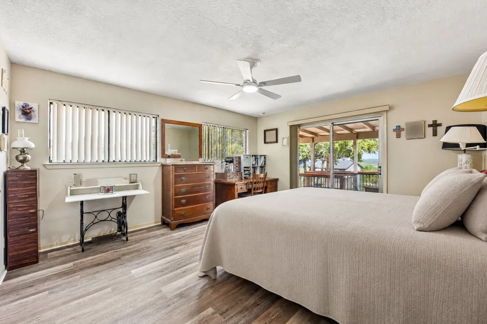 20923 Oak Dale Drive Lago Vista, TX 78645