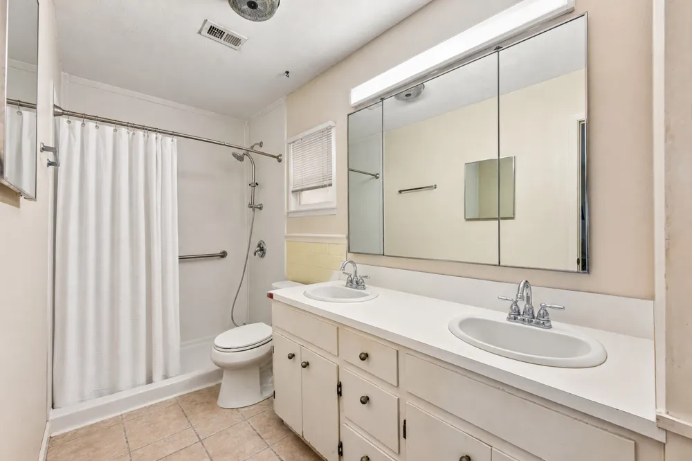20923 Oak Dale Drive Lago Vista, TX 78645