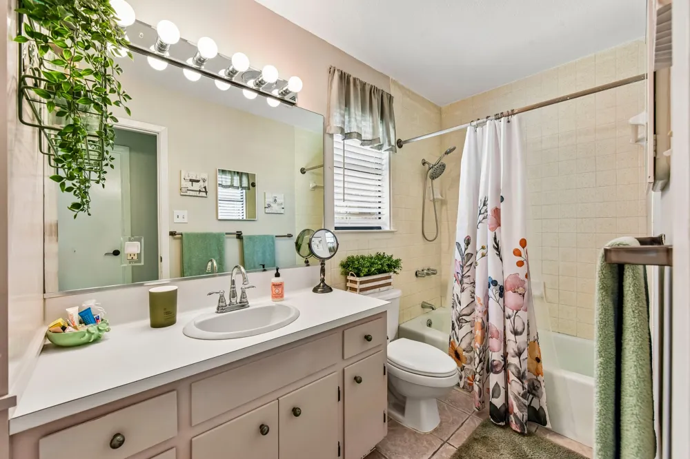 20923 Oak Dale Drive Lago Vista, TX 78645