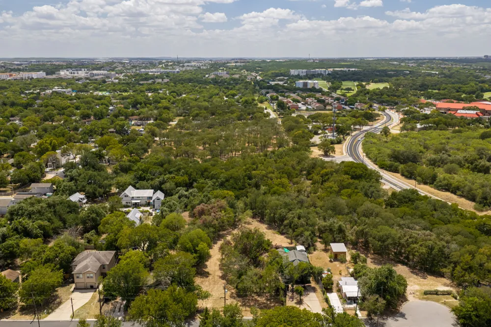 6011 Ponca Street Austin, TX 78741