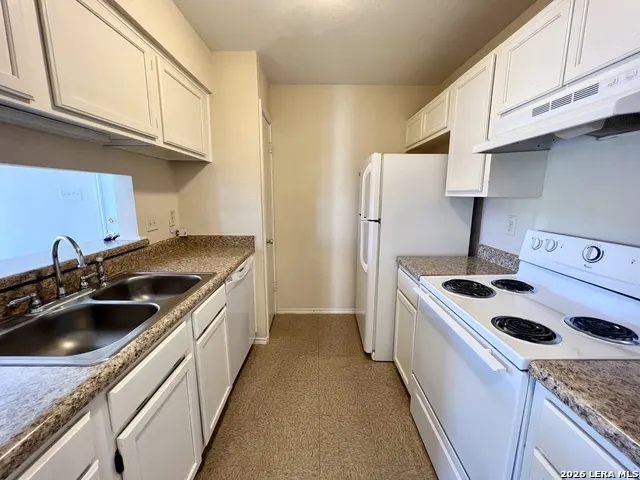 810 Station St Unit 3 Converse, TX 78109