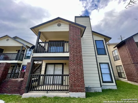 810 Station St Unit 4