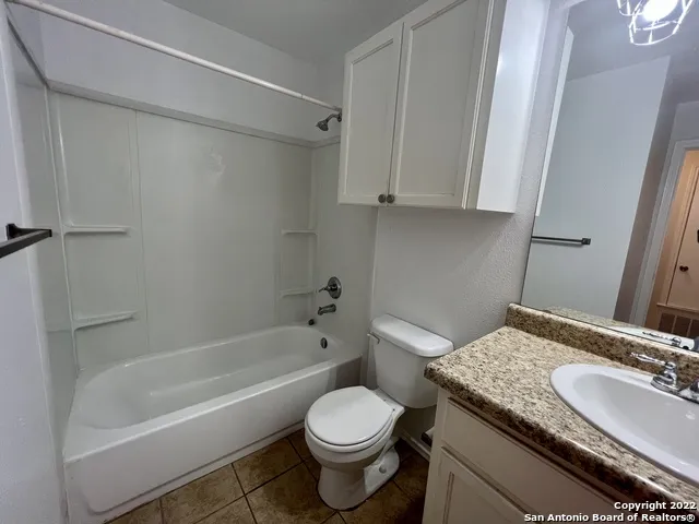 810 Station St Unit 4 Converse, TX 78109
