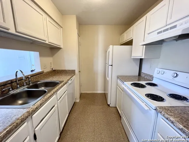 810 Station St Unit 4 Converse, TX 78109