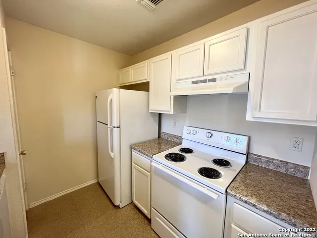 810 Station St Unit 4 Converse, TX 78109
