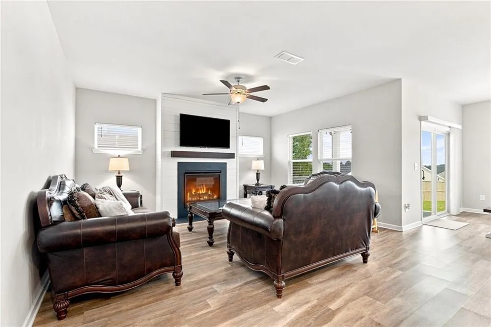 1059 Towne Mill Crossing Canton, GA 30114