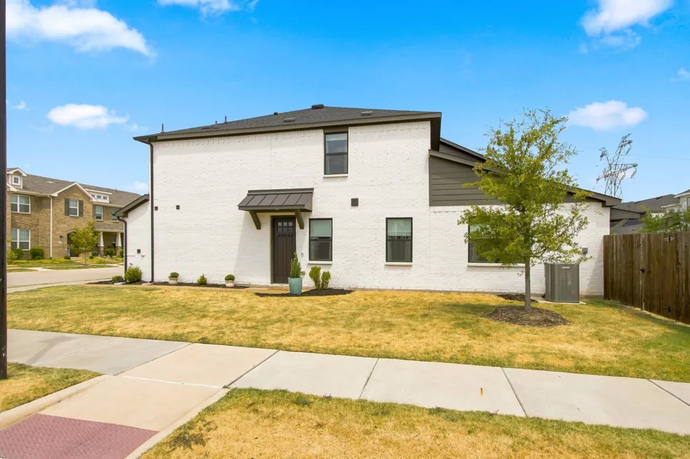 1206 Goliad Drive Lewisville, TX 75077