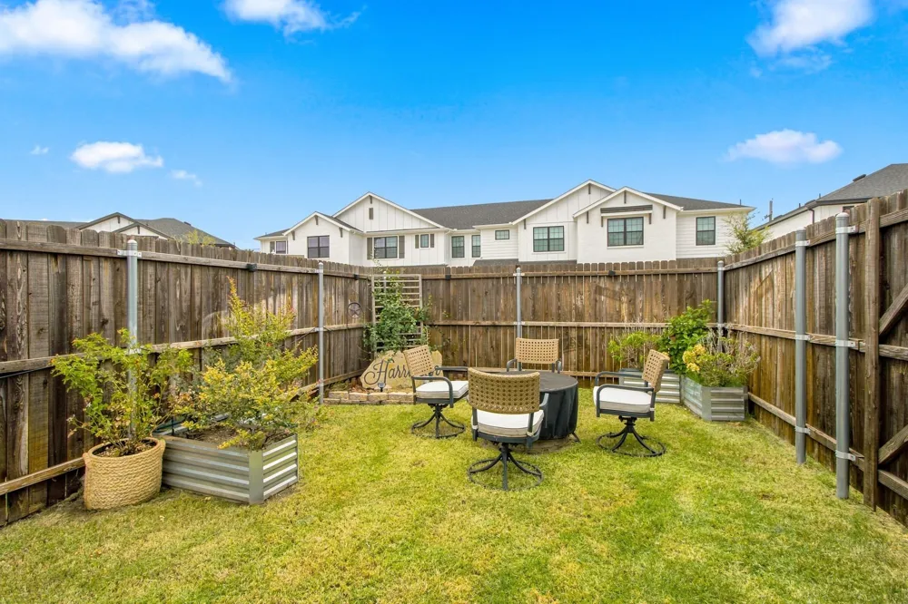 1206 Goliad Drive Lewisville, TX 75077