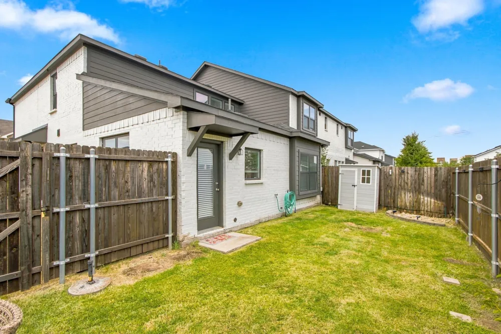 1206 Goliad Drive Lewisville, TX 75077