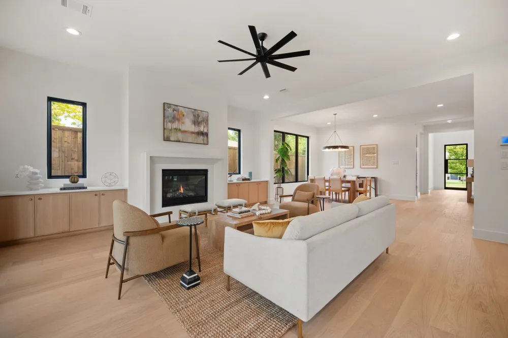 9011 Livenshire Drive Dallas, TX 75238