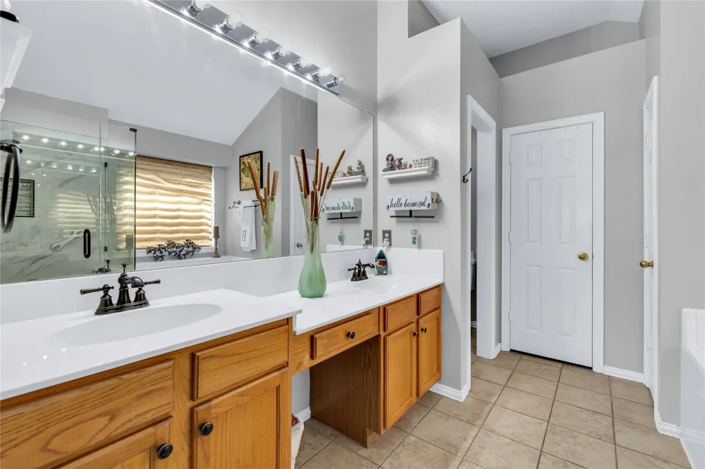 1065 Springhill Drive Saginaw, TX 76179