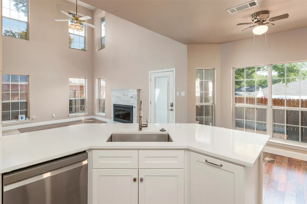 6101 Copperfield Drive Arlington, TX 76001