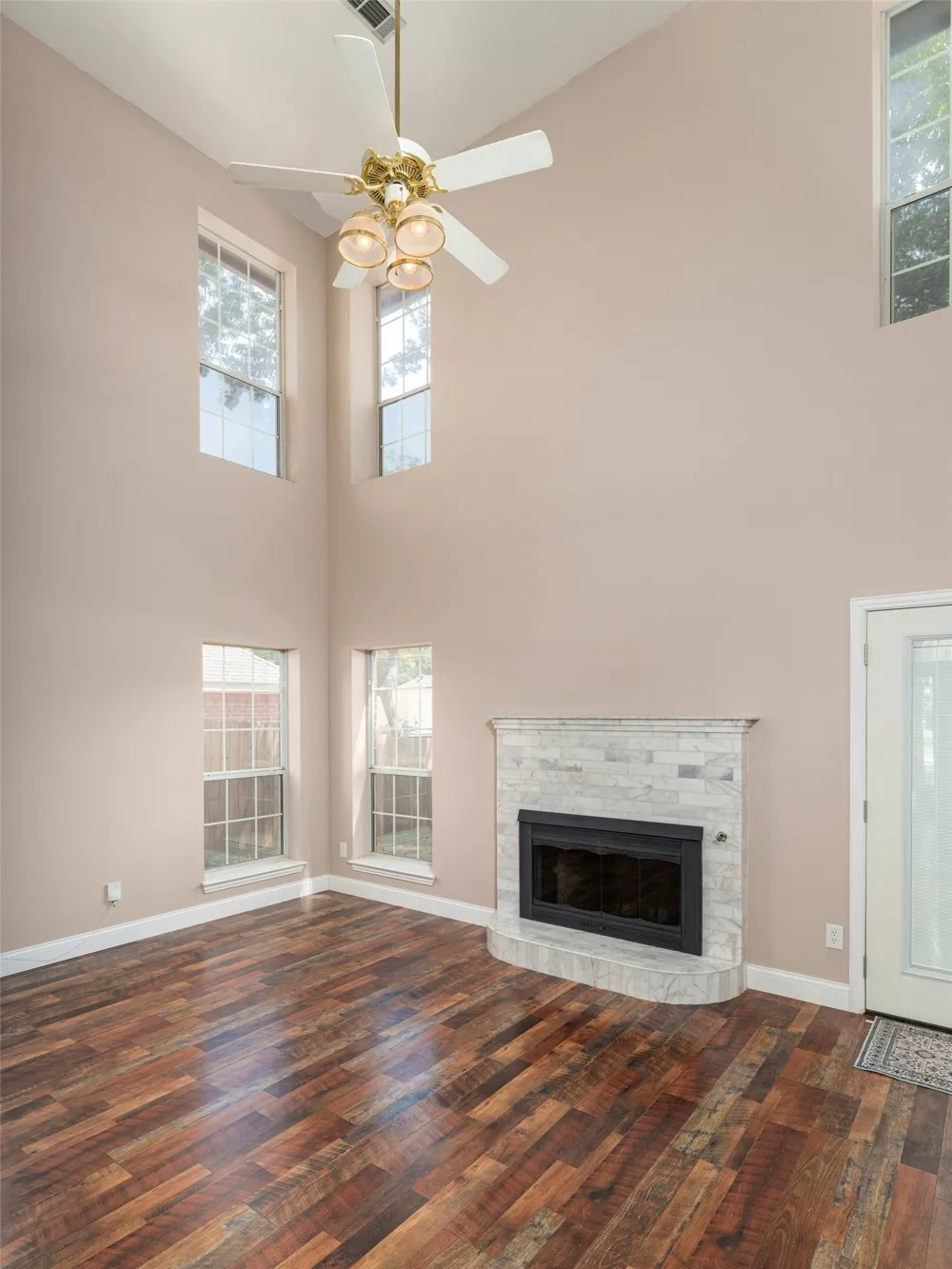6101 Copperfield Drive Arlington, TX 76001