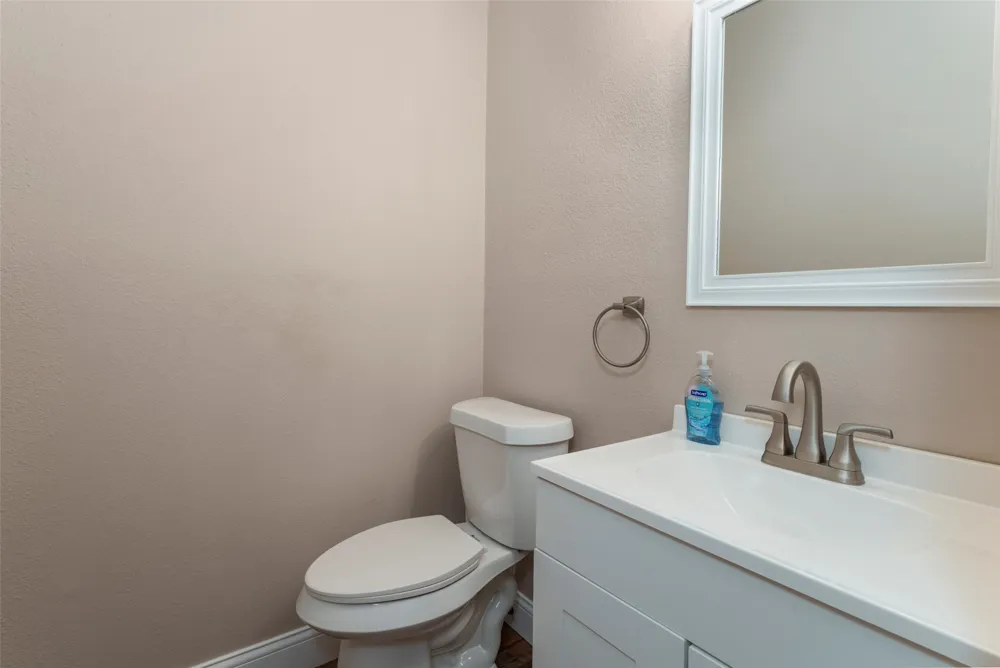 6101 Copperfield Drive Arlington, TX 76001