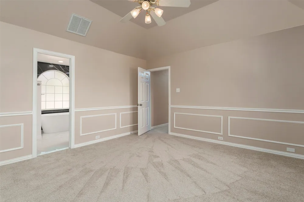 6101 Copperfield Drive Arlington, TX 76001