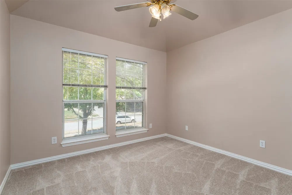 6101 Copperfield Drive Arlington, TX 76001