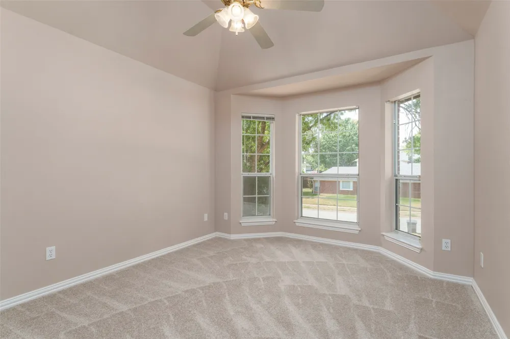 6101 Copperfield Drive Arlington, TX 76001