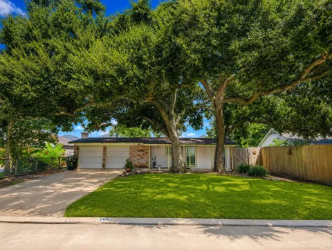 2406 Bayou Drive