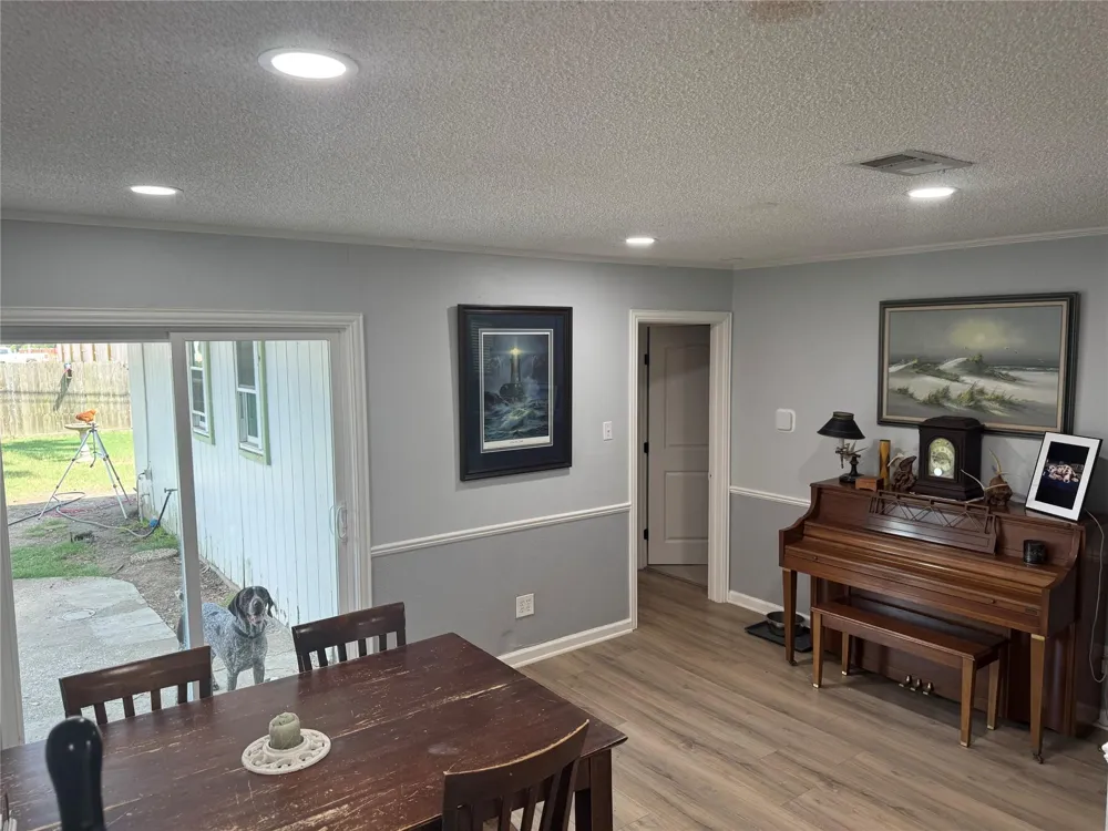 2406 Bayou Drive League City, TX 77573