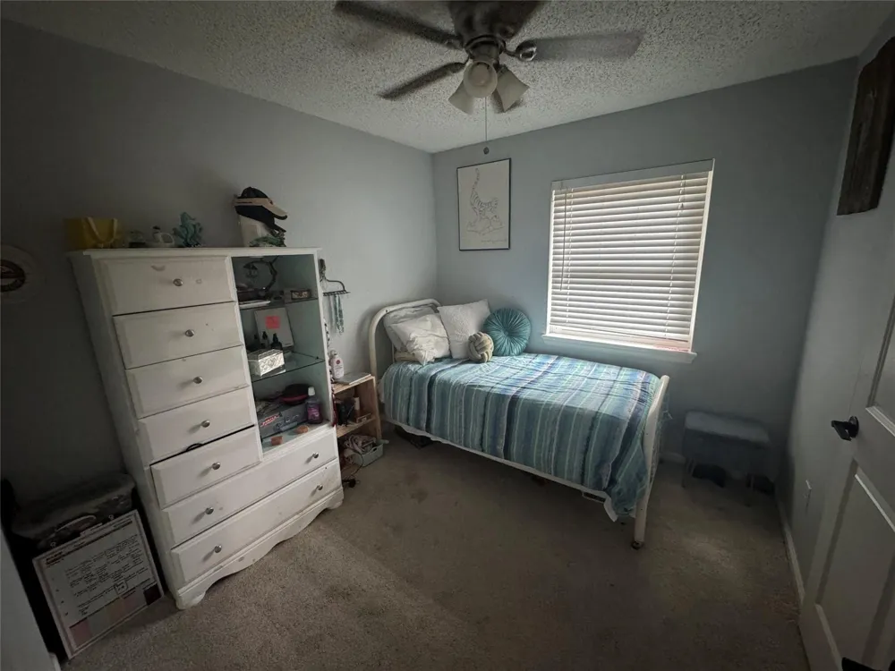 2406 Bayou Drive League City, TX 77573