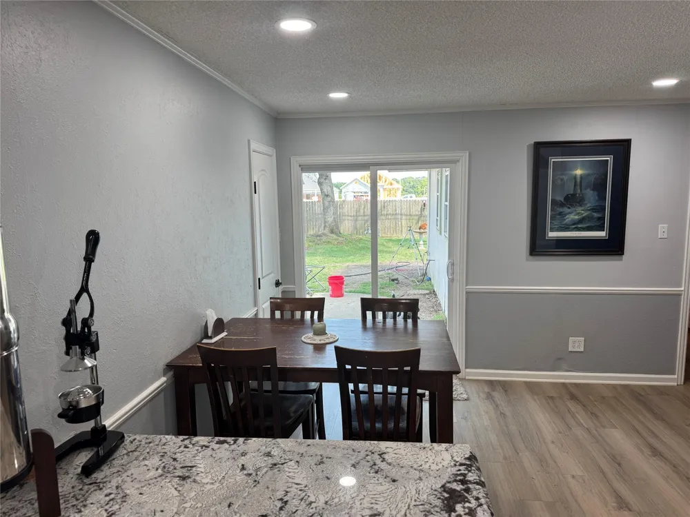 2406 Bayou Drive League City, TX 77573