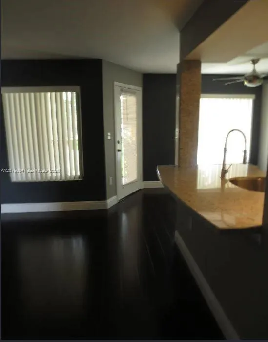 2405 NW 33rd St #1211 Oakland Park, FL 33309