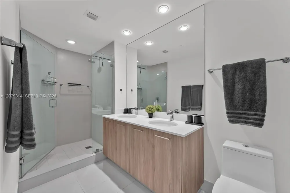 501 NE 31st St #2006 Miami, FL 33137