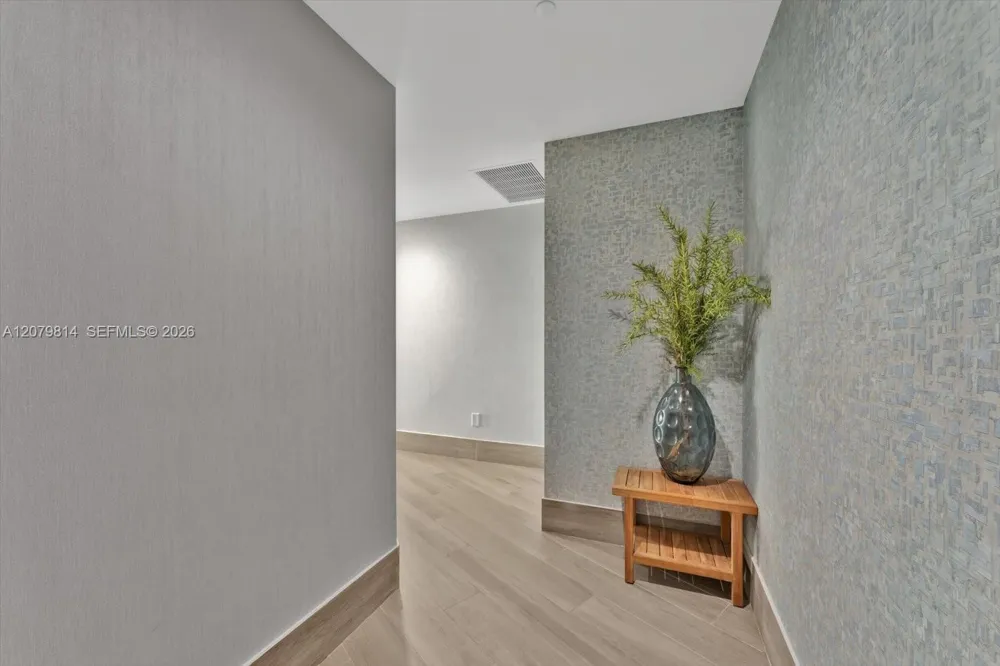 501 NE 31st St #2006 Miami, FL 33137