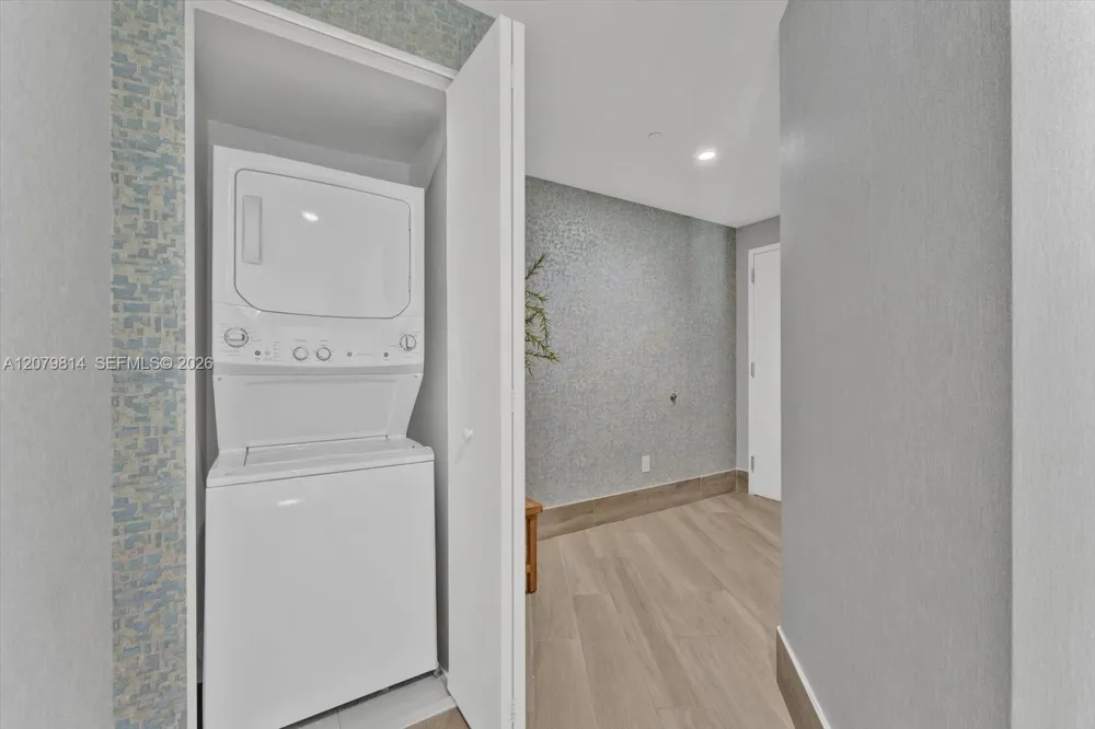 501 NE 31st St #2006 Miami, FL 33137