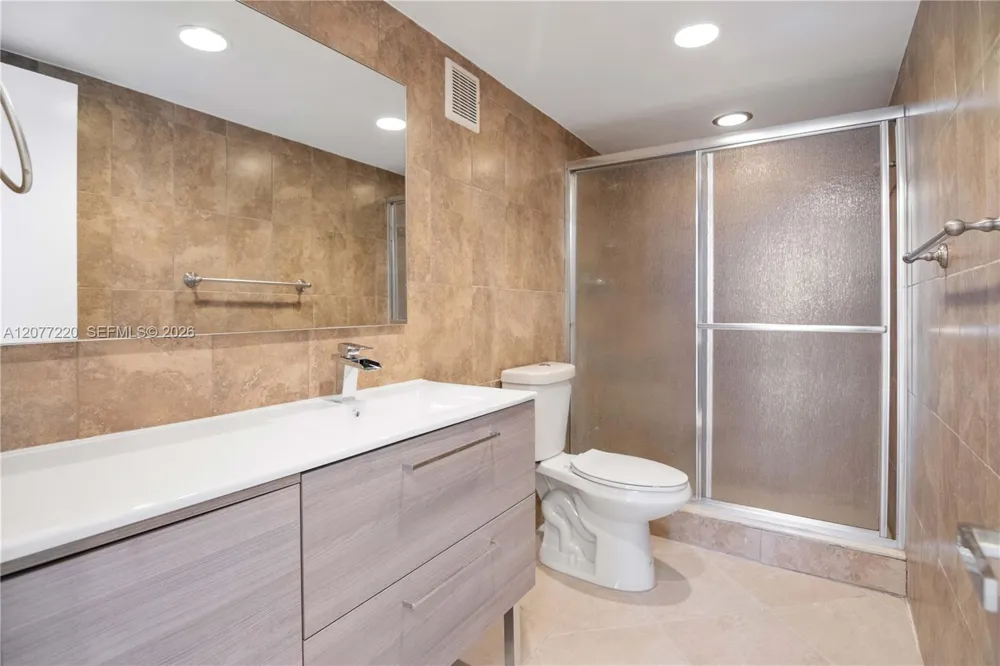 16740 NE 9th Ave #604 North Miami Beach, FL 33162